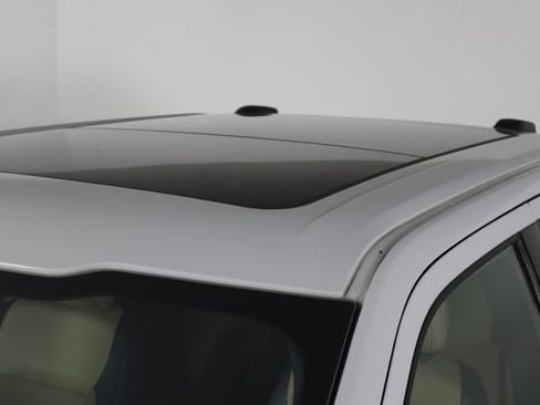 Used 2023 Ford F150 Lariat image 22