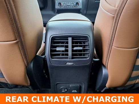 Used 2024 Ford Bronco Sport Badlands w/ Premium Package image 28