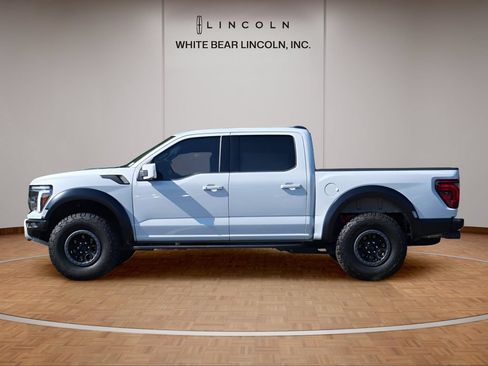 Used 2025 Ford F150 Raptor AWD/4WD image 8