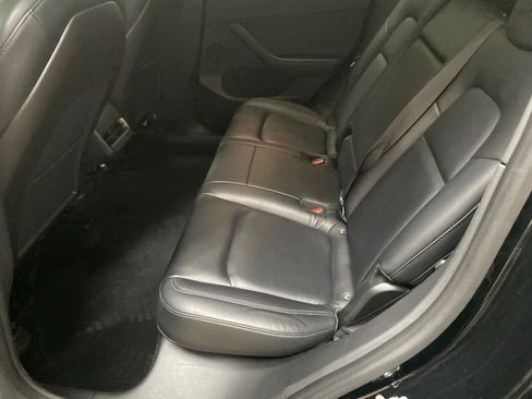 Used 2020 Tesla Model Y Long Range image 28