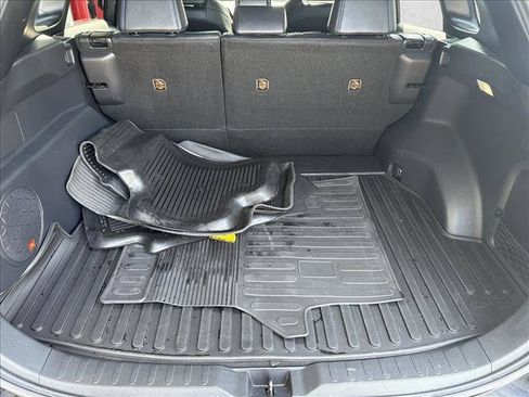 Used 2022 Toyota RAV4 XSE AWD/4WD image 25