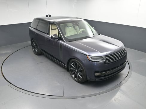Used 2024 Land Rover Range Rover SV image 41