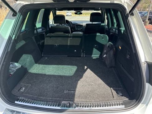 Used 2017 Volkswagen Touareg Wolfsburg Edition AWD/4WD image 24