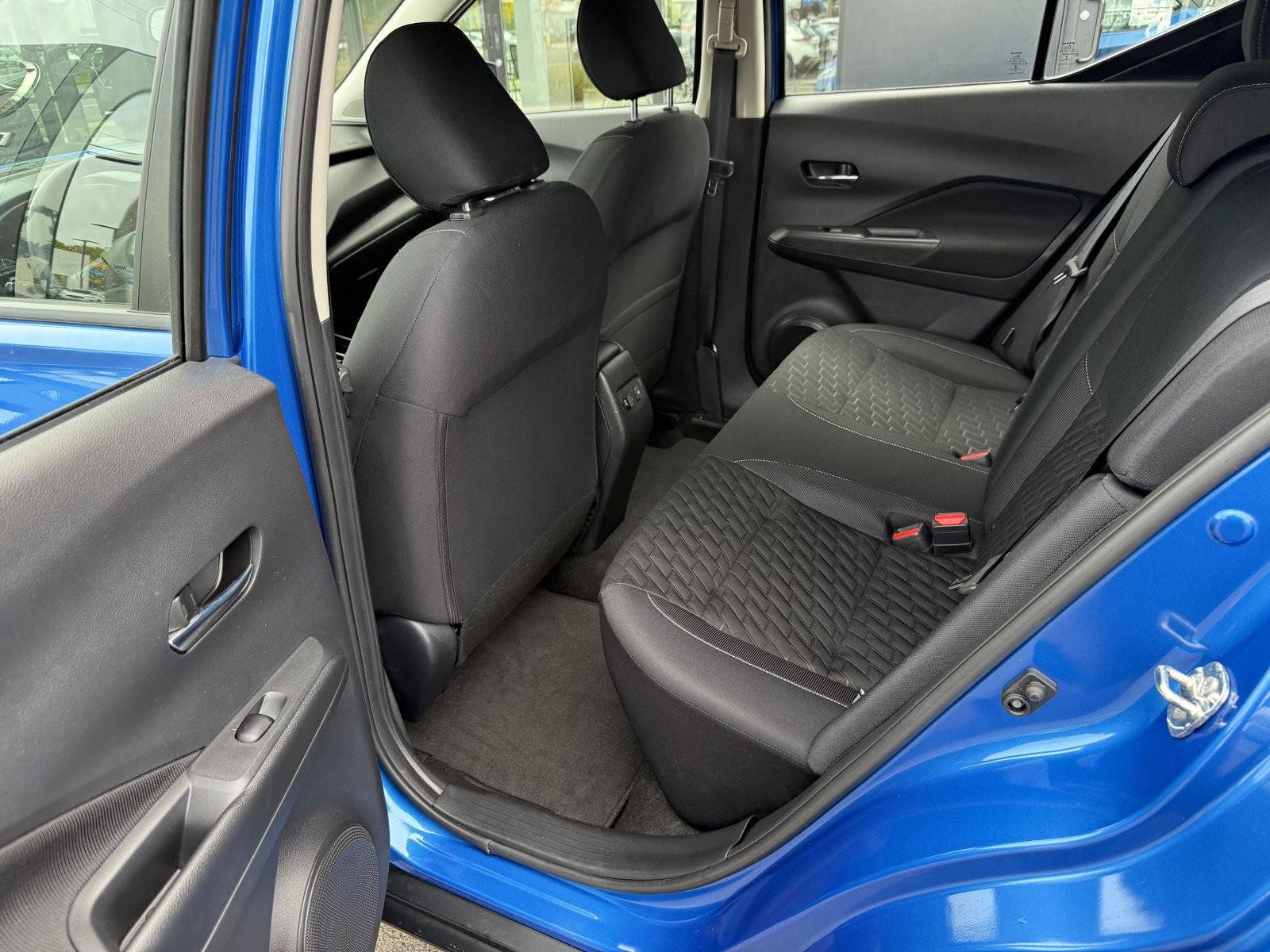 Used 2022 Nissan Kicks SV FWD image 13