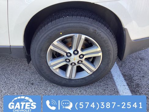 Used 2015 Chevrolet Traverse LT image 32