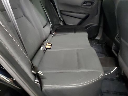 Used 2024 Nissan Rogue S image 21