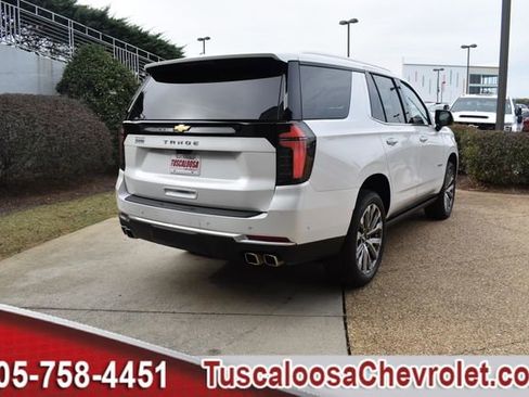 Used 2025 Chevrolet Tahoe High Country image 13