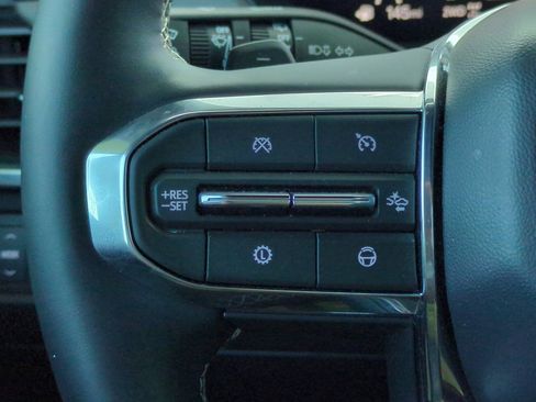 Used 2025 GMC Acadia Denali w/ Super Cruise Package AWD/4WD image 36
