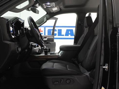 New 2026 Chevrolet Silverado 1500 RST w/ Redline Edition AWD/4WD image 14