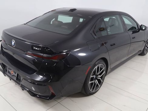 Used 2023 BMW 740i w/ Parking Assistance Package image 61