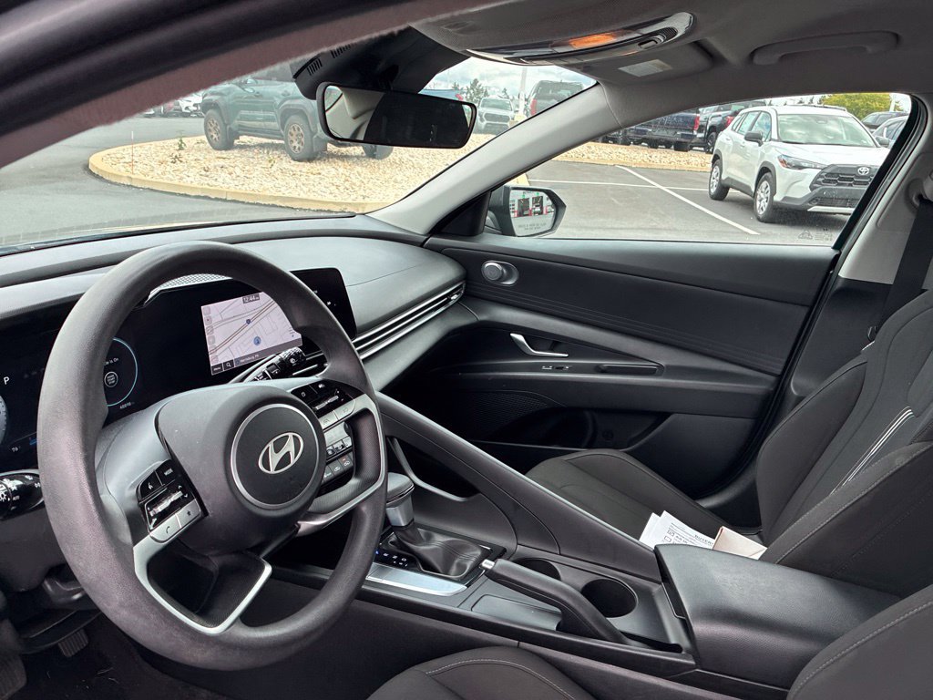 Used 2024 Hyundai Elantra SEL FWD image 23