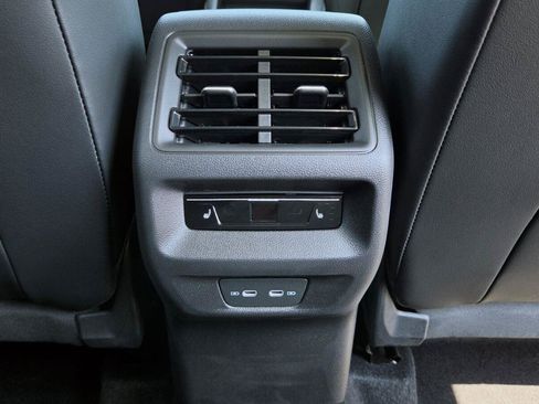Used 2026 Volkswagen Tiguan SEL R-Line AWD/4WD image 58
