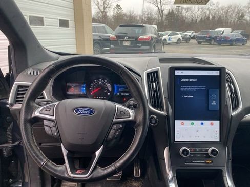 Used 2022 Ford Edge ST w/ Equipment Group 401A image 11