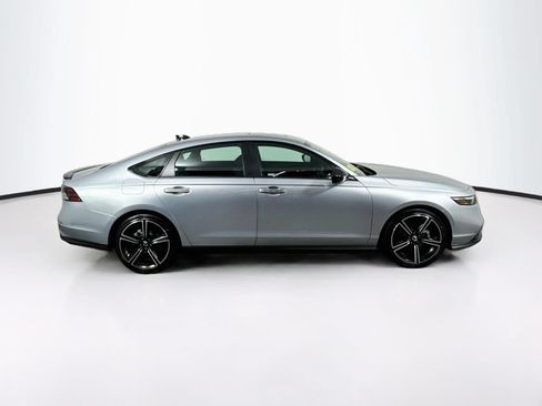 Used 2025 Honda Accord Sport image 8