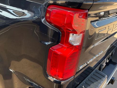 Certified 2024 Chevrolet Silverado 1500 W/T w/ WT Value Package AWD/4WD image 28