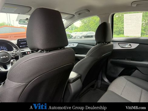 Used 2024 Kia Forte LXS w/ LXS Technology Package FWD image 20