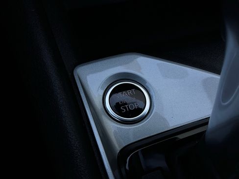 Used 2025 Nissan Altima 2.5 SV image 24