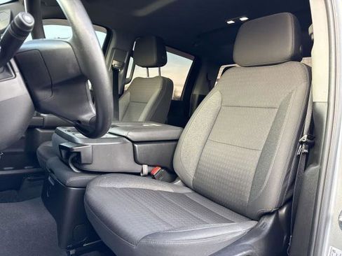 Used 2024 Chevrolet Silverado 2500 Custom w/ Custom Convenience Package image 7