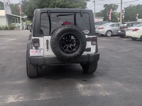 Used 2017 Jeep Wrangler Unlimited Sport w/ Quick Order Package 24S AWD/4WD image 7