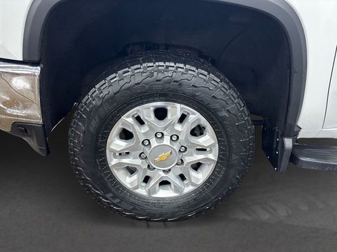 Used 2021 Chevrolet Silverado 2500 LT w/ All Star Edition AWD/4WD image 11