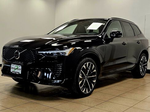 New 2026 Volvo XC60 B5 Ultra w/ Protection Package Premier image 4