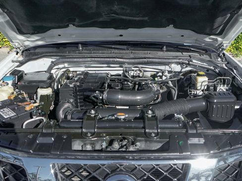 Used 2016 Nissan Frontier S image 11