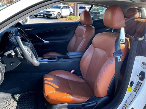 Used 2013 Lexus IS 250C w/ Luxury Pkg image 7
