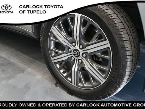 Used 2023 Toyota Sequoia Capstone RWD image 15