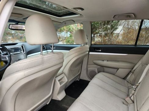 Used 2012 Subaru Outback 2.5i Premium image 16