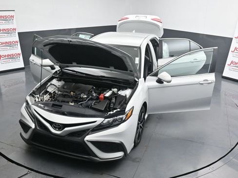 Used 2023 Toyota Camry SE image 42
