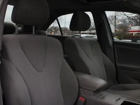 Used 2011 Toyota Camry LE w/ LE Extra-Value Pkg image 40