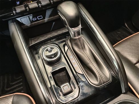 Used 2023 GMC Canyon AT4 w/ AT4 Premium Package image 15