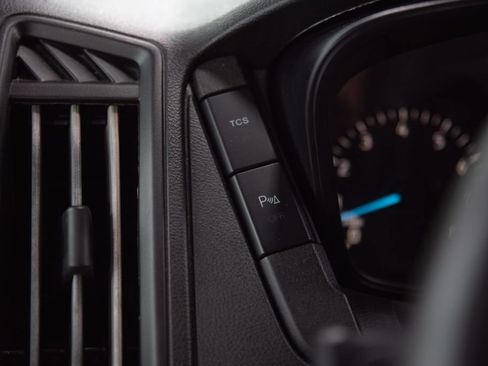 Used 2018 Ford Transit 150 XL RWD image 27