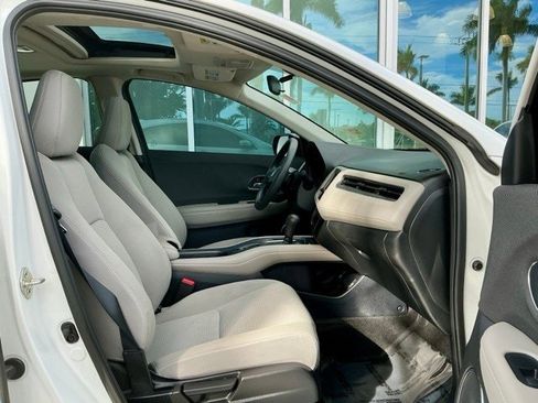 Used 2020 Honda HR-V EX image 15
