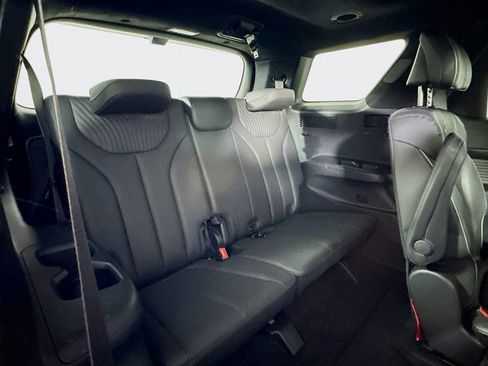 Used 2024 Hyundai Palisade Calligraphy image 14