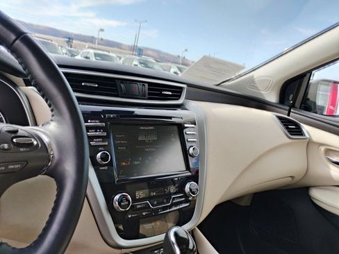 Used 2020 Nissan Murano Platinum image 18