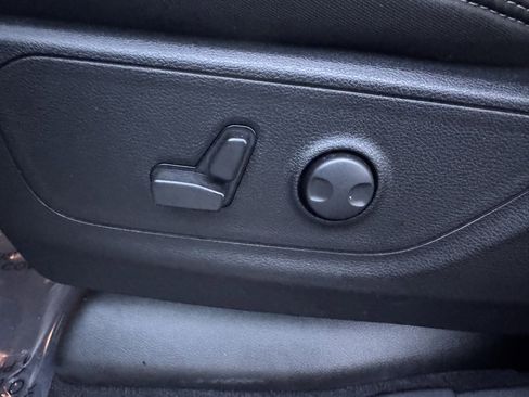 Used 2025 RAM 1500 Big Horn image 20