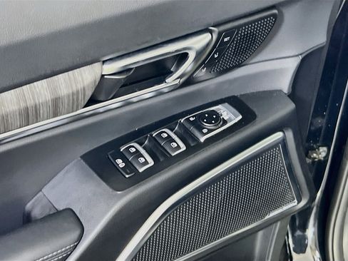 Used 2024 Kia Telluride SX FWD image 18