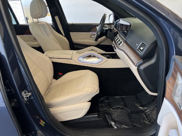 Used 2024 Mercedes-Benz GLE 450e 4MATIC image 37