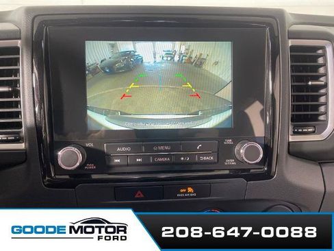 Used 2022 Nissan Frontier SV w/ Technology Package AWD/4WD image 17