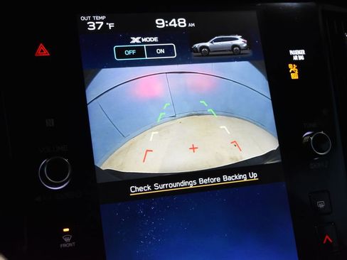 Used 2024 Subaru Outback Premium image 11