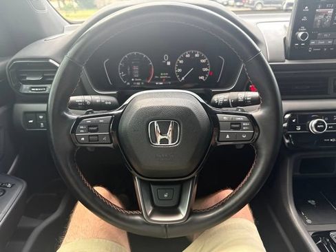 Used 2024 Honda Pilot TrailSport image 26