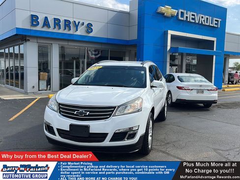 Used 2017 Chevrolet Traverse LT w/ Style and Technology Package FWD image 1