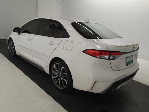 Used 2021 Toyota Corolla SE w/ SE Premium Package FWD image 5