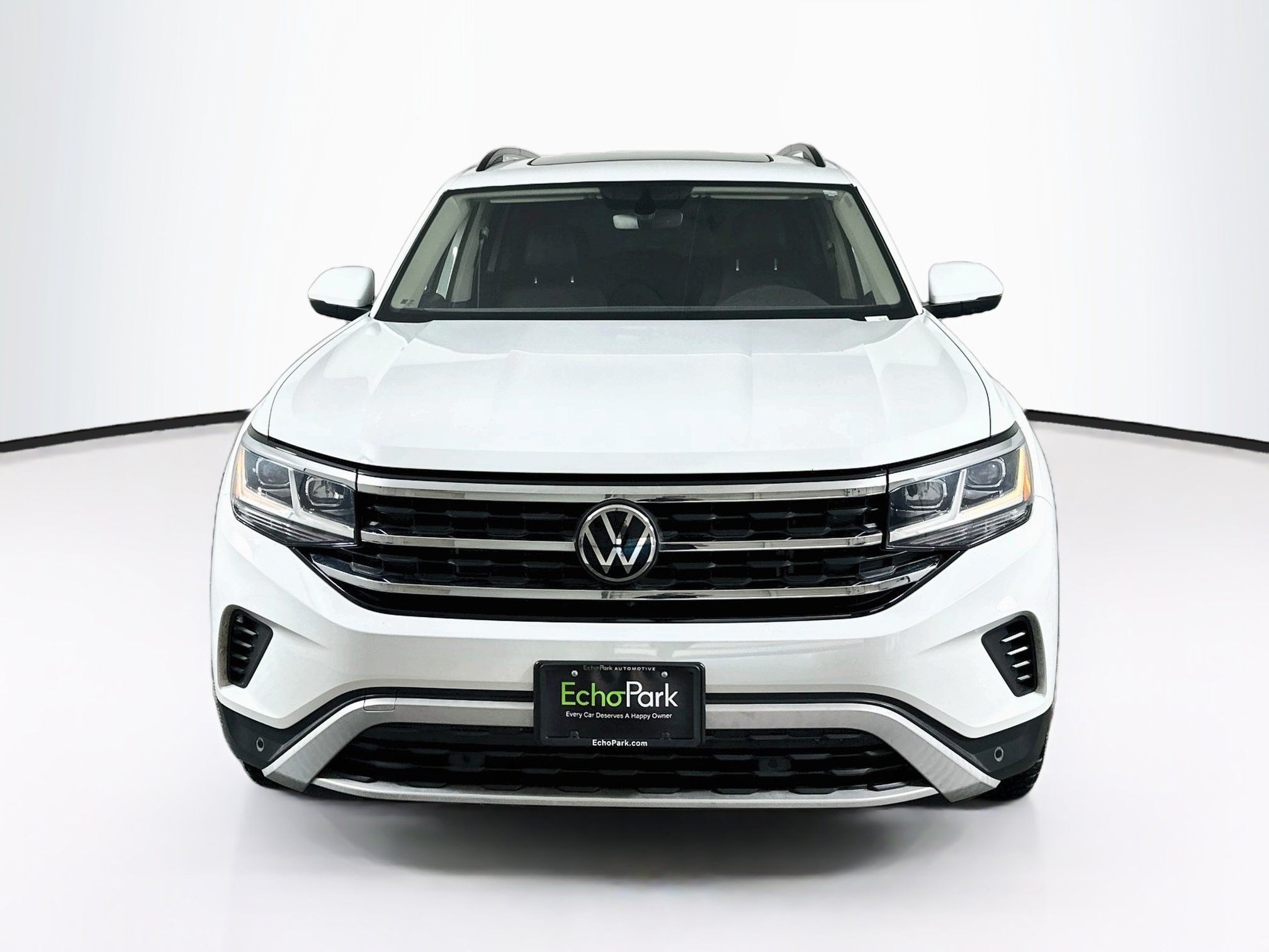 Used 2023 Volkswagen Atlas SE w/ Panoramic Sunroof Package AWD/4WD image 2