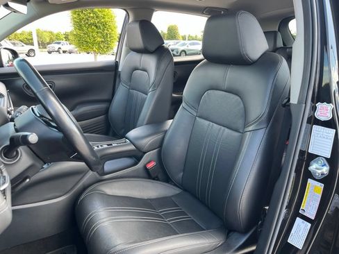Certified 2025 Honda HR-V EX-L image 26