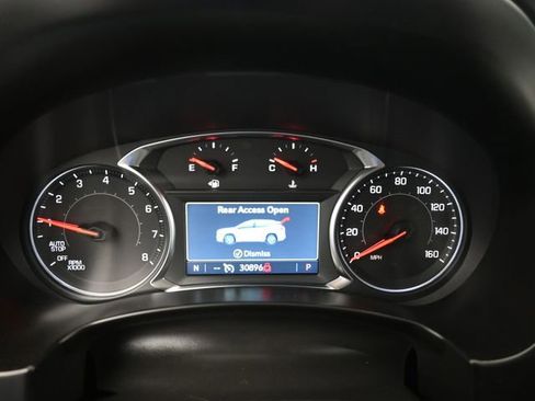 Used 2024 GMC Terrain SLT image 20