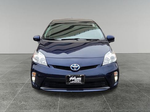 Used 2015 Toyota Prius Three image 2