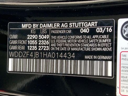 Used 2017 Mercedes-Benz E 300 image 32