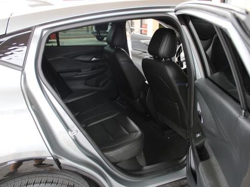 Used 2025 Buick Envista Sport Touring w/ Convenience I Package FWD image 25